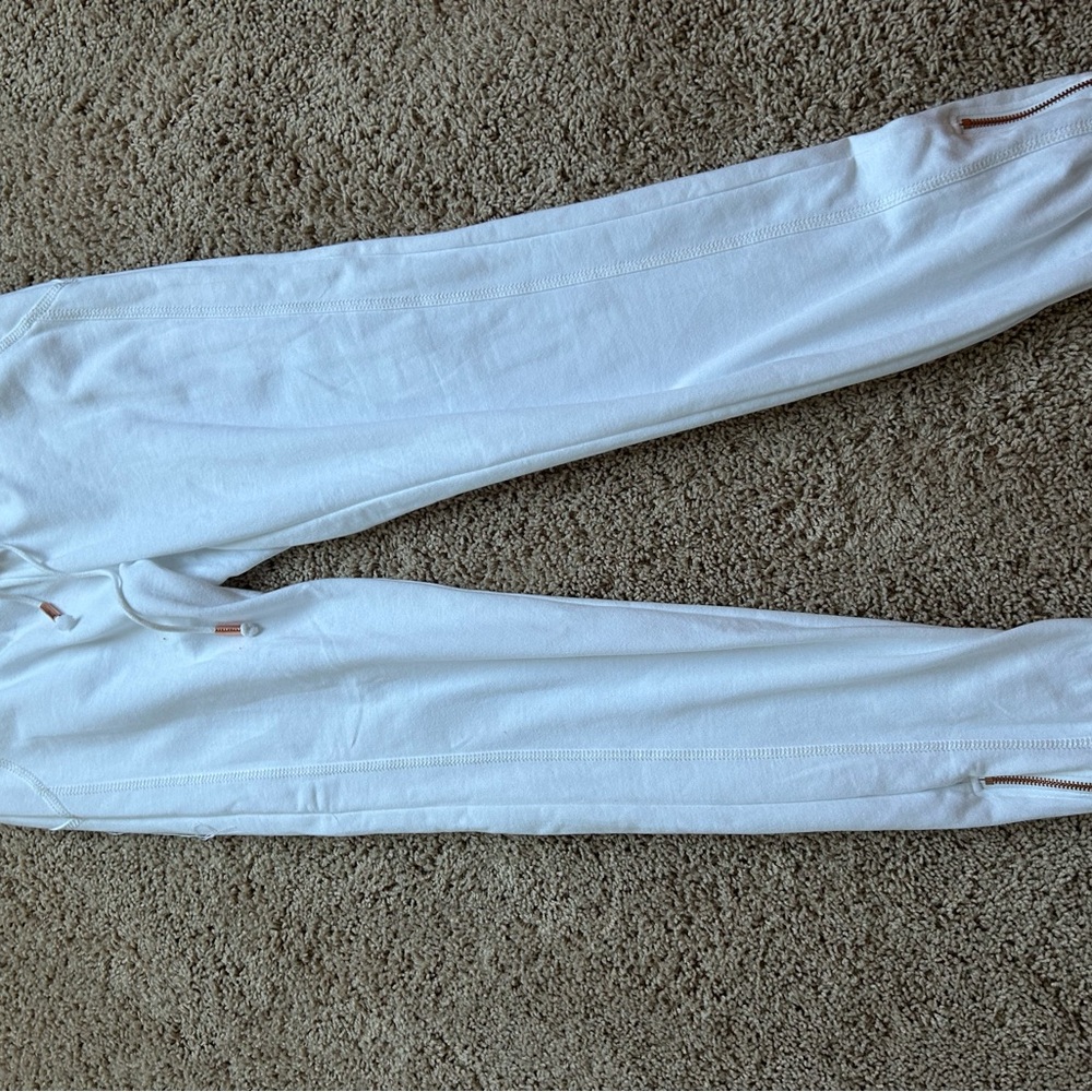 Sean John Pants with Zipper Cuffs